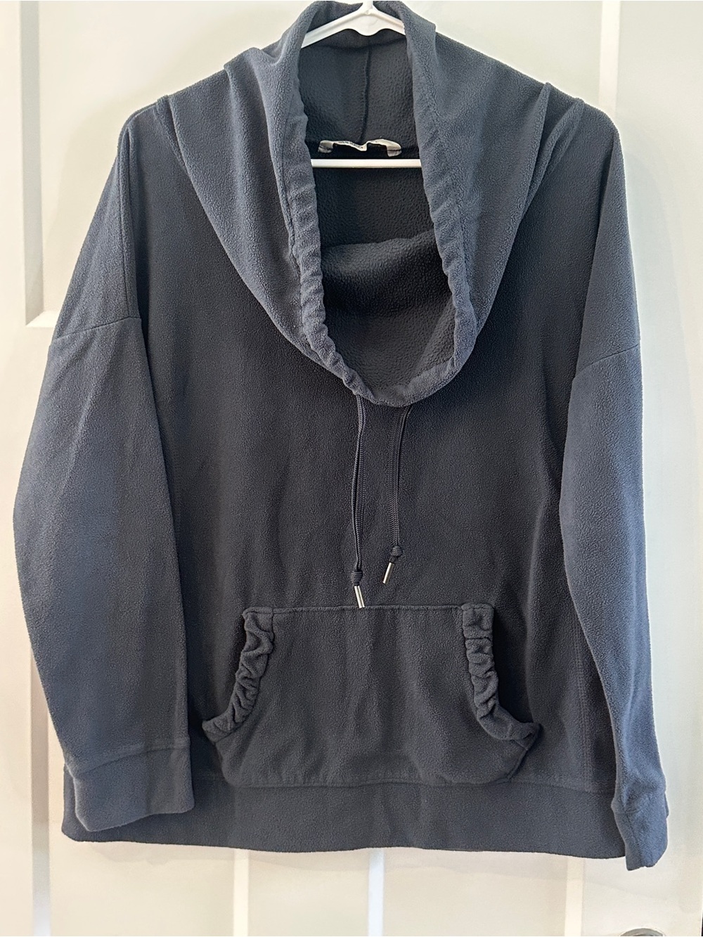 Old Navy Women's Gray Cowl Neck polar Fleece with Pockets size Large